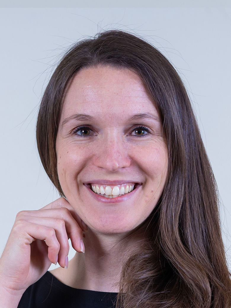 Dr L van Vuuren